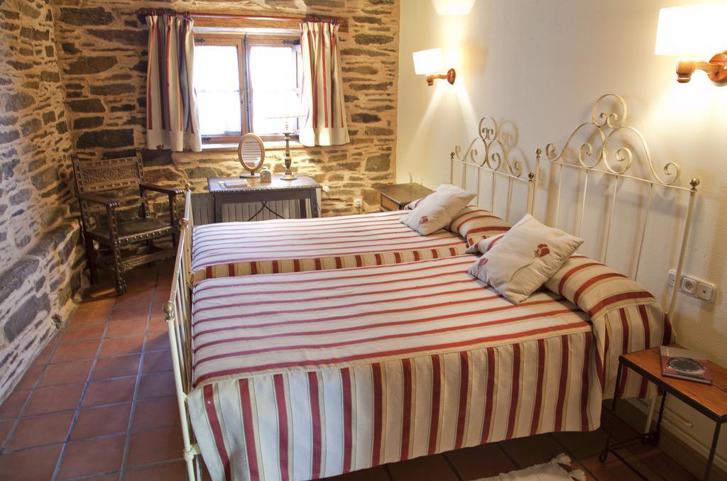 Pazo De Andeade Guest House Стая снимка