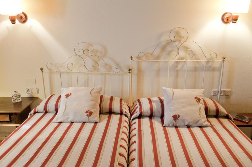 Pazo De Andeade Guest House Стая снимка